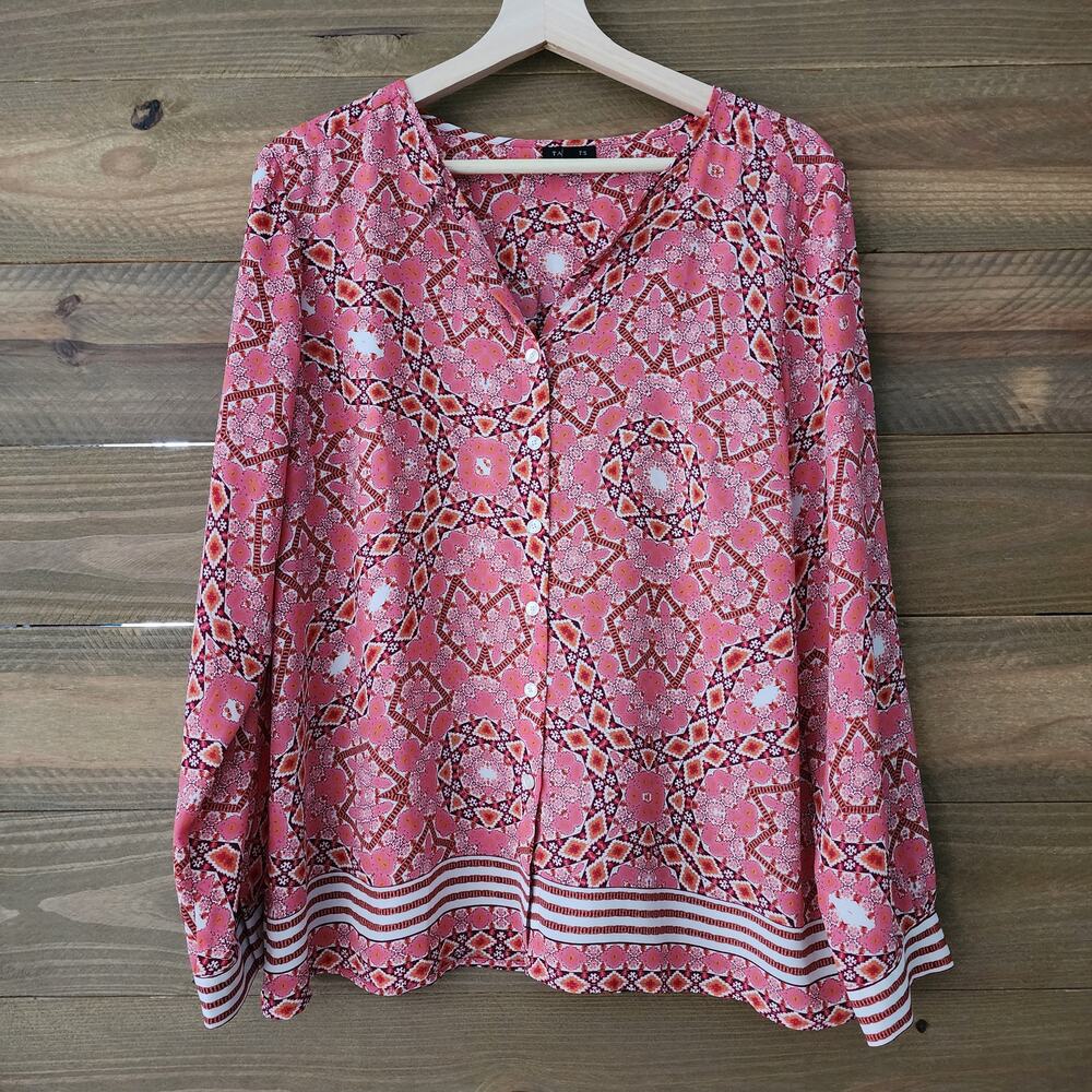 Talbots Petites pink long sleeve button front Geometric design womens size LP
